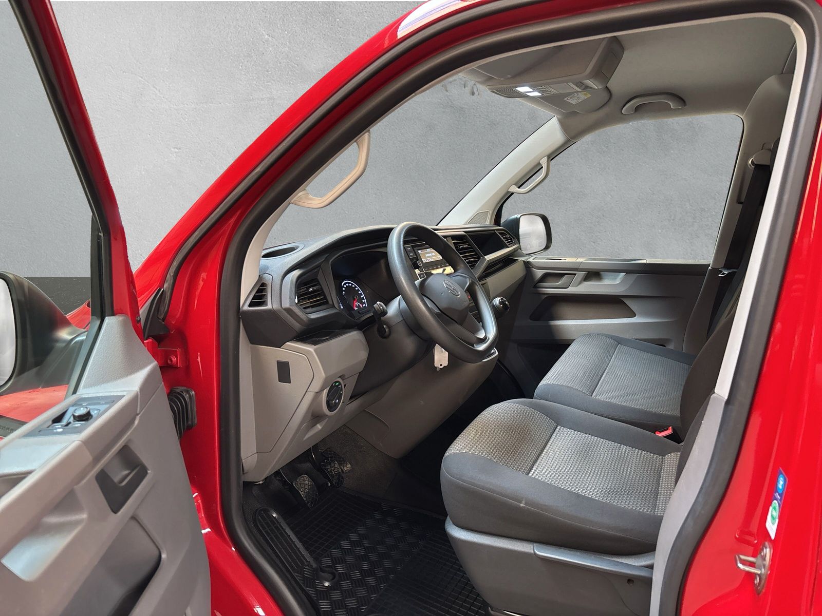Fahrzeugabbildung Volkswagen T6.1 Transporter Kasten 2.0 TDI lang