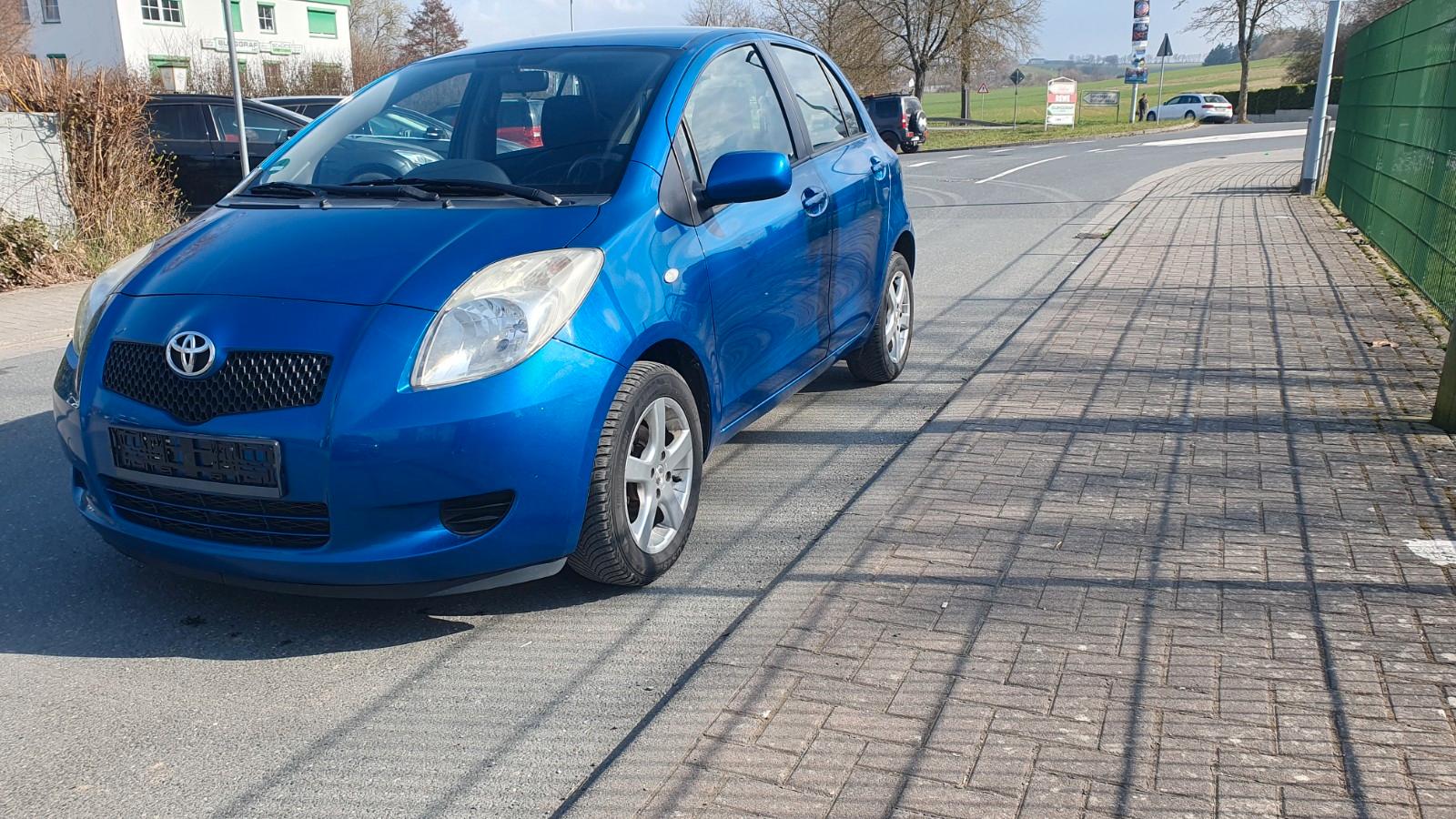 Toyota Yaris Sol