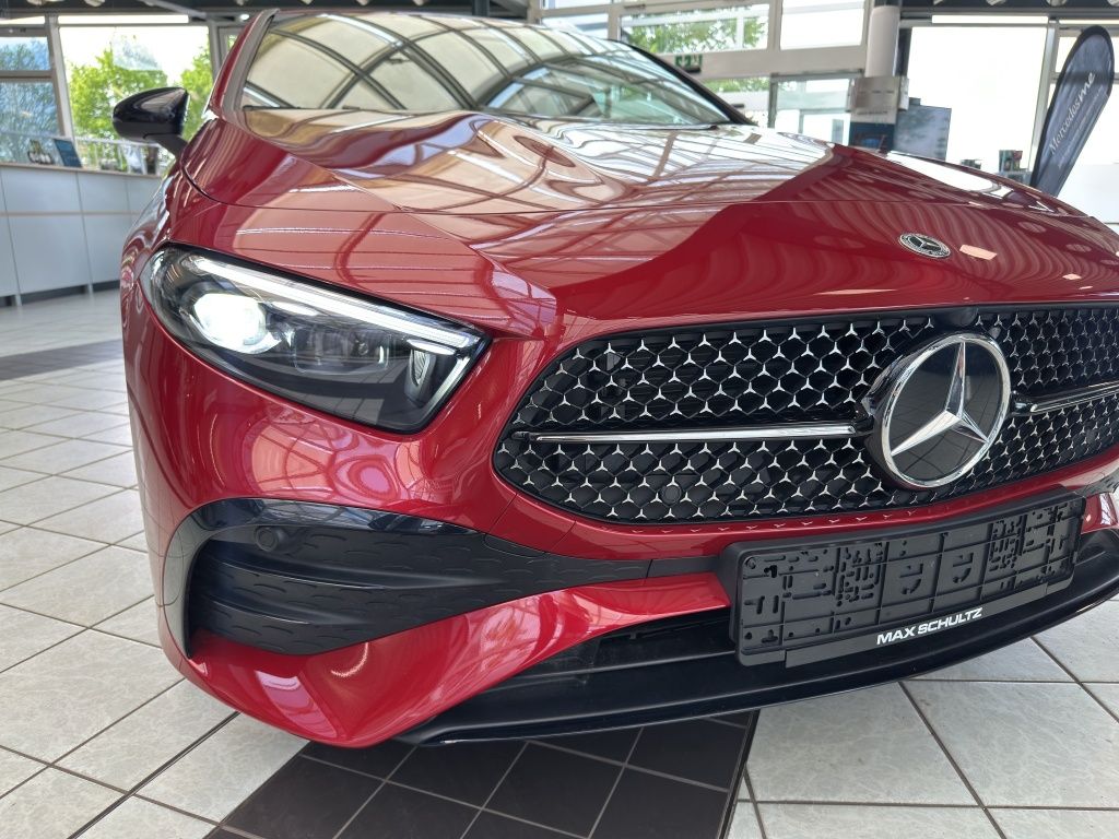 Fahrzeugabbildung Mercedes-Benz A 200 AMG Line*Night Paket*Kamera*KEYLESS-GO