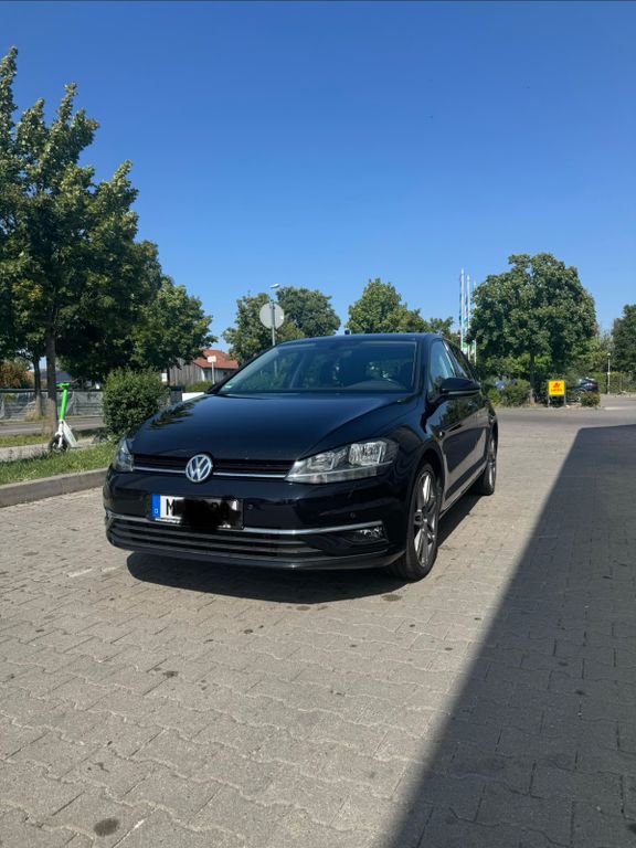 Image of Volkswagen Golf