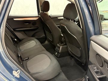 BMW 216 - 10