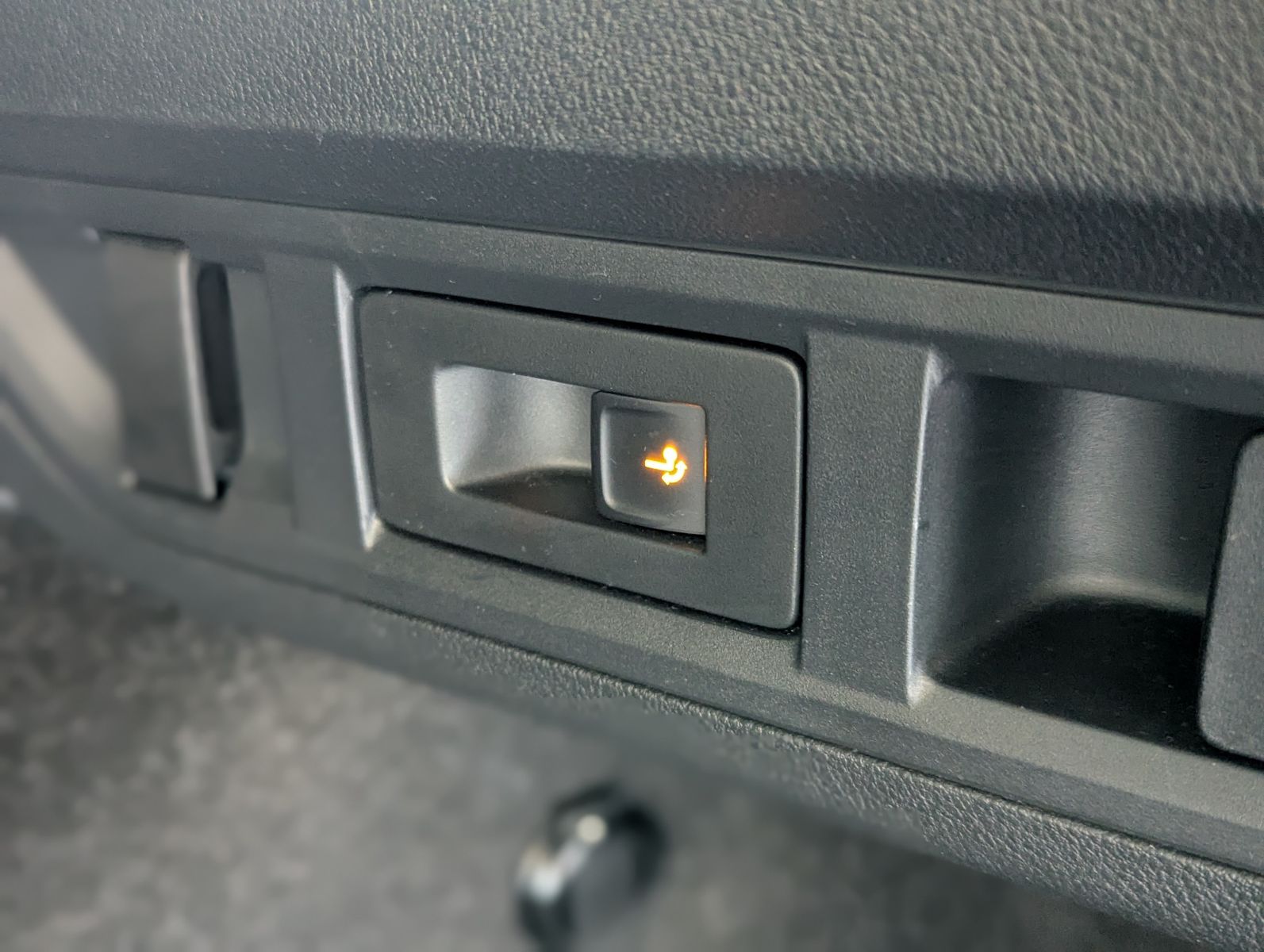 SKODA Octavia 1.5 TSI Sportline Pano Martix AHK 5J Gar - Image 18