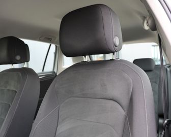 Volkswagen Tiguan - 9