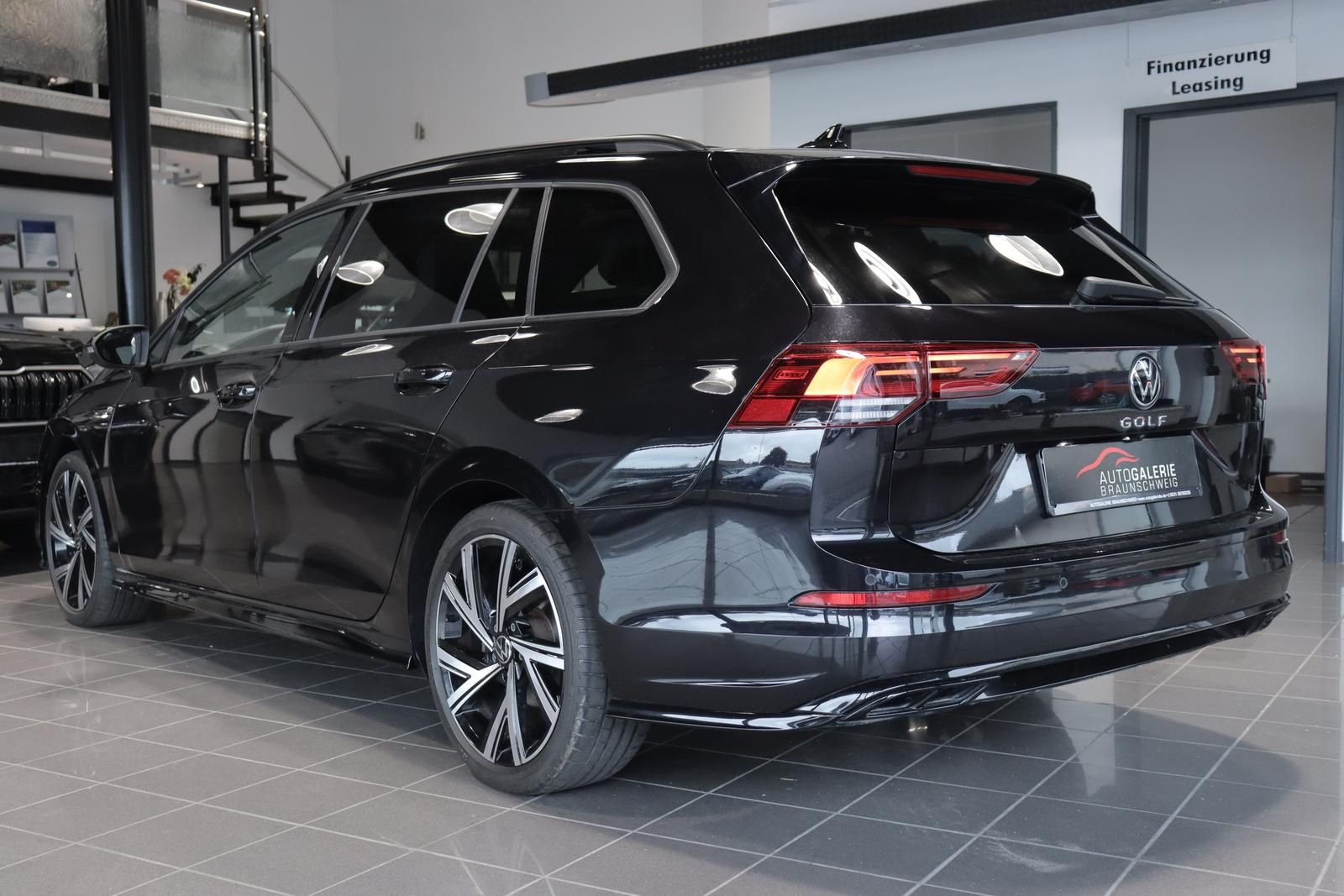 Volkswagen Golf Var. 2.0 TDI DSG R-LINE PANO AHK CAM ACC foto 3
