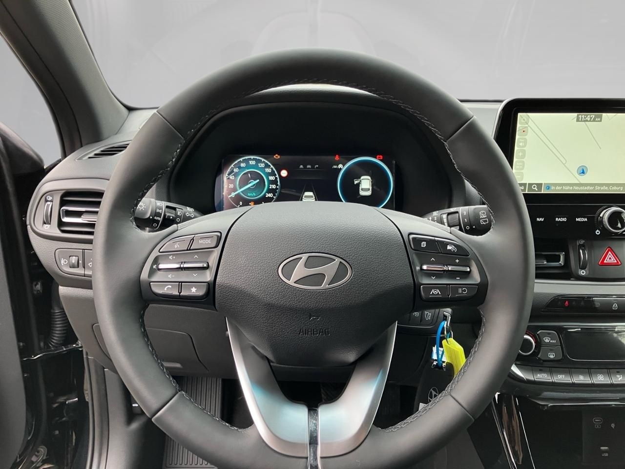 Fahrzeugabbildung Hyundai i30 ADVANTAGE *CARPLAY*NAVI*BT*KLIMAA*