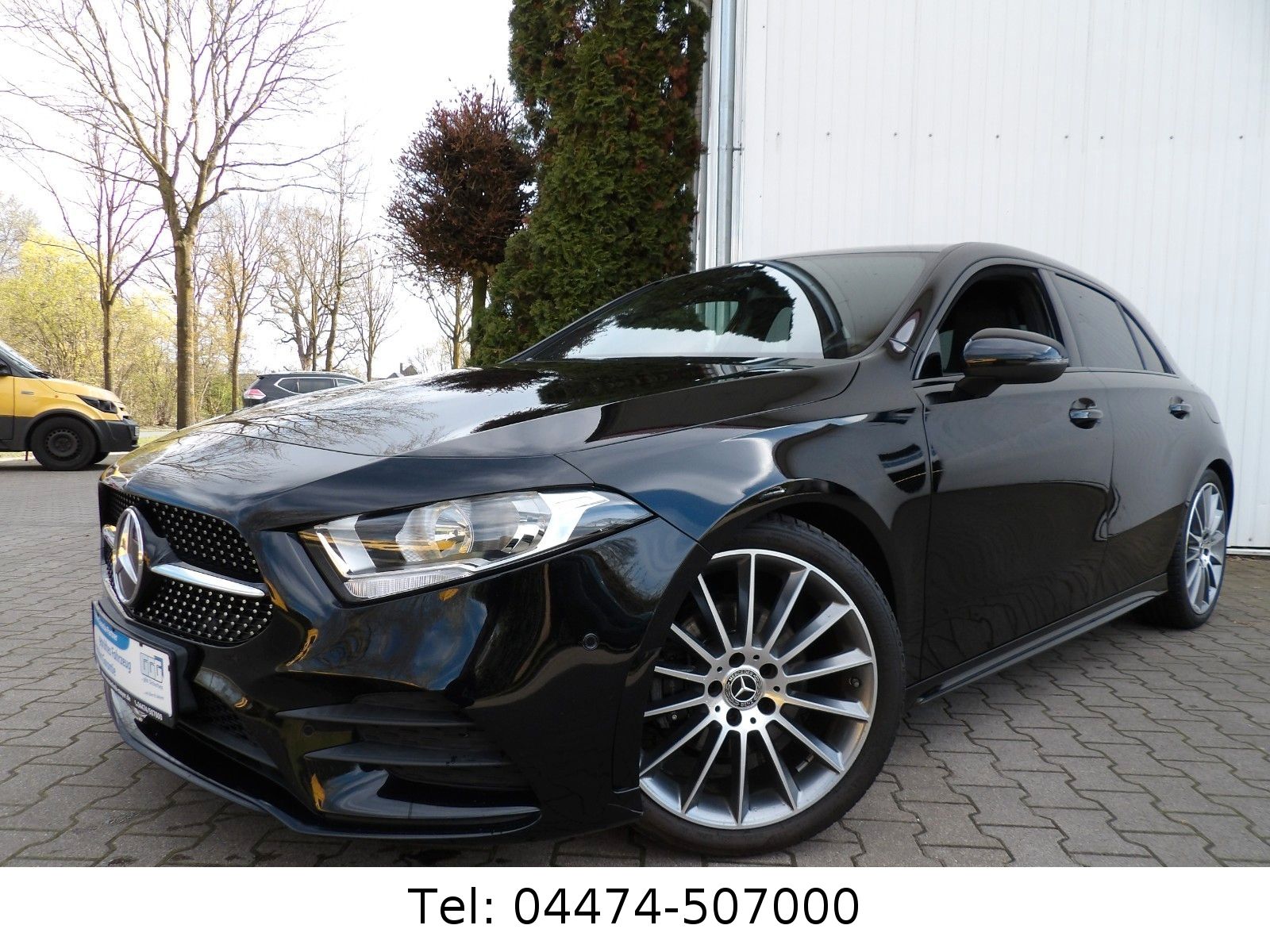 MERCEDES-BENZ A200 AMG Line Sportsitze Navi MBUX 19Zoll