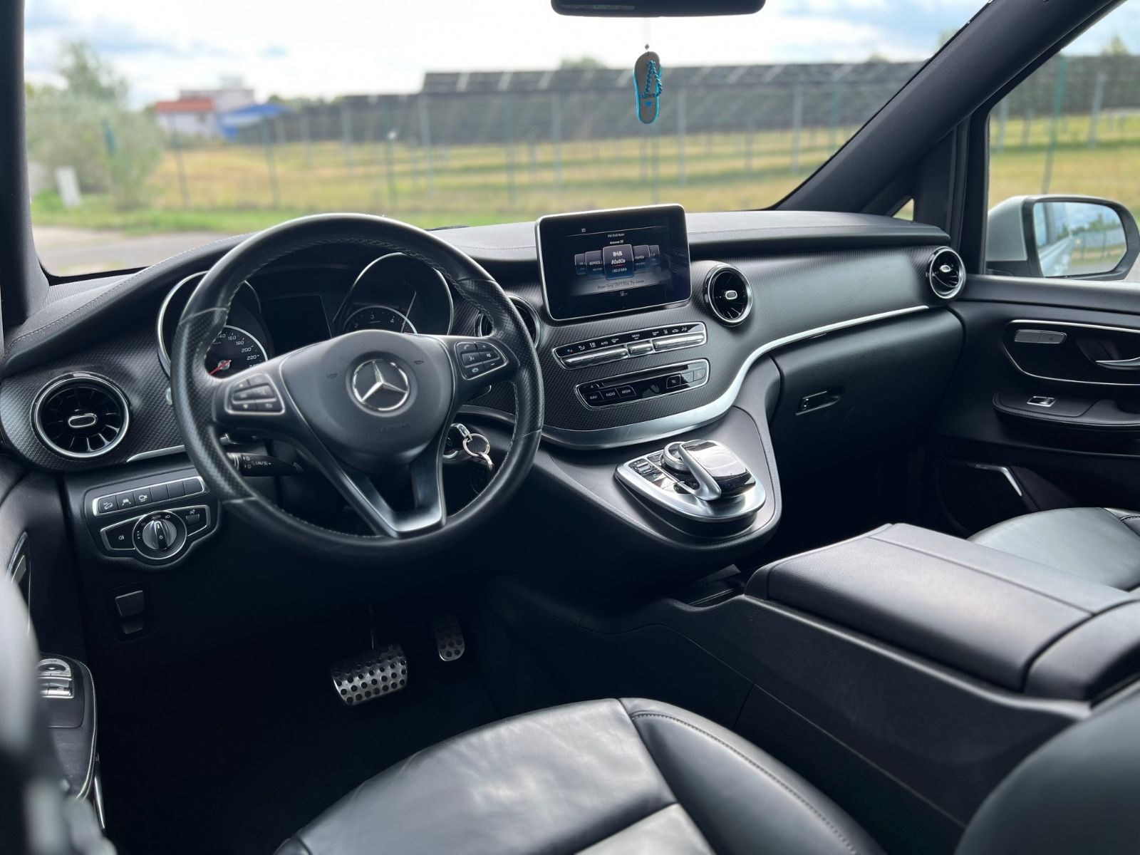 Mercedes-Benz V 220 AMG-Line foto 24