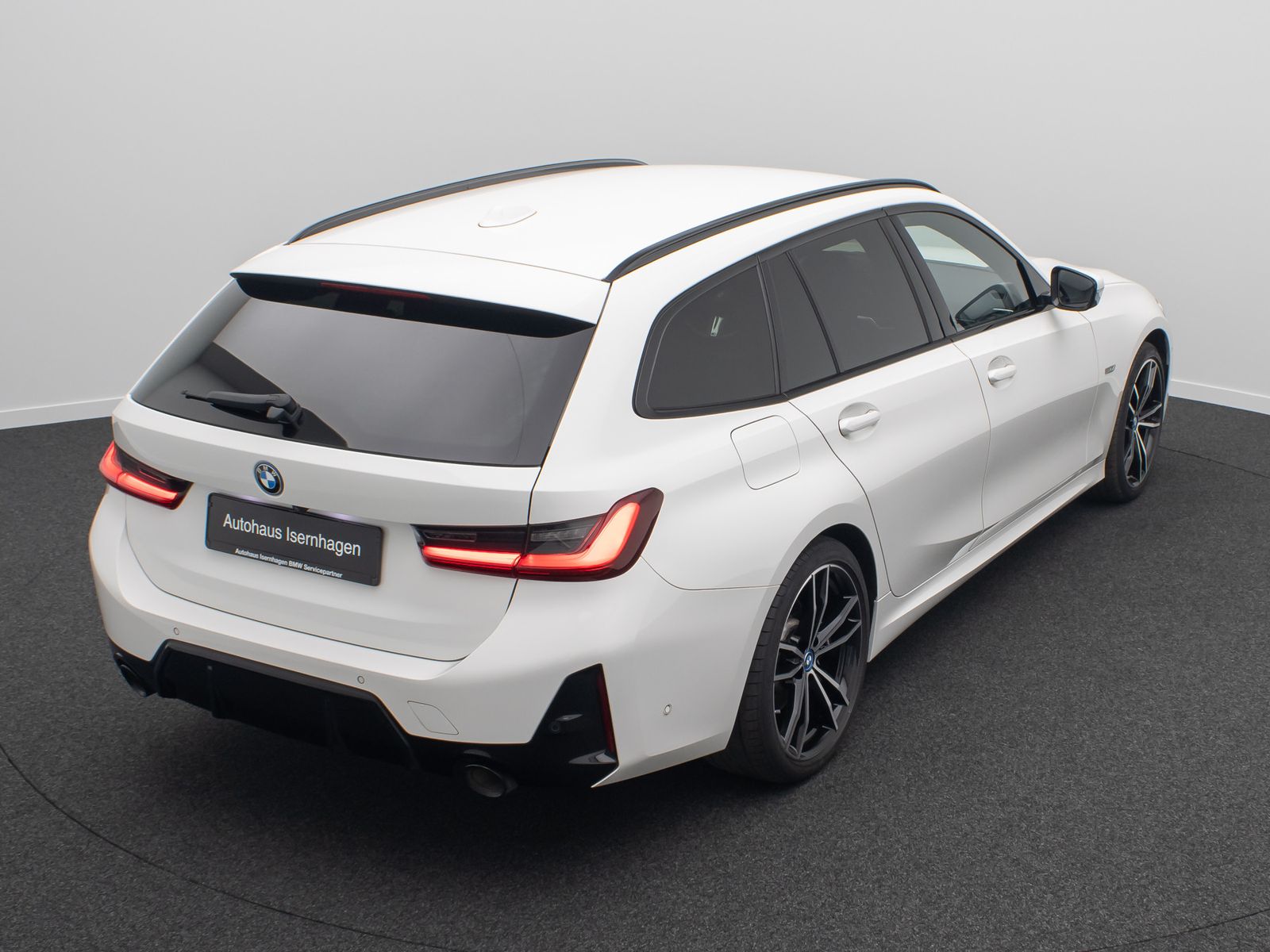 Fahrzeugabbildung BMW 330e M Sport HUD H/K DAB Kamera Alarm AHK 19Zoll