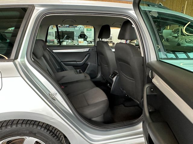 Skoda Octavia Combi Ambition *CNG*BI-XENON*TEMPOMAT