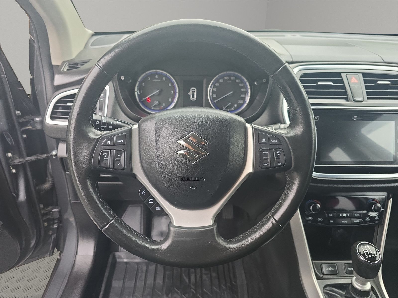 Fahrzeugabbildung Suzuki SX4 S-Cross 4x4 ALLRAD
