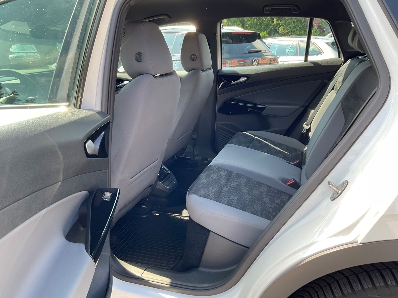 Fahrzeugabbildung Volkswagen ID.4 Pro 82 kWh Pro,AHK,LED,Navi,Sitzheizung