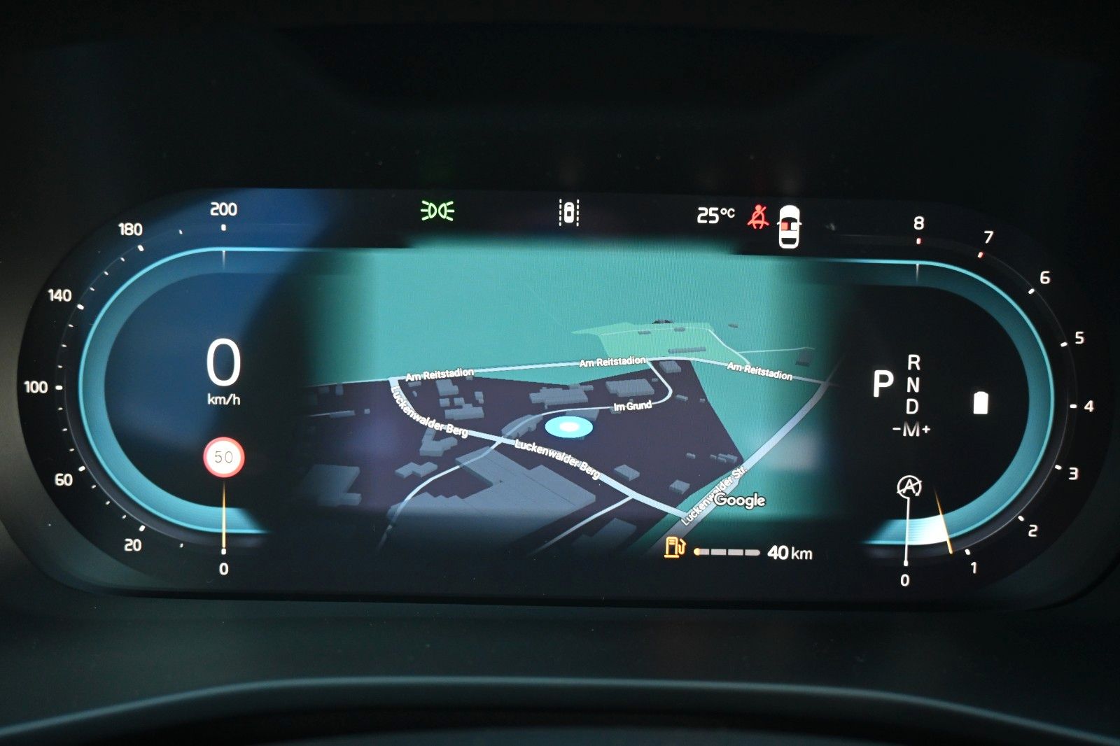 Fahrzeugabbildung Volvo XC40 B4 DKG Plus Dark*FSHZG*360°*ACC*Allwetter*