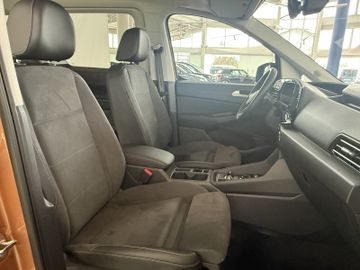 Volkswagen Caddy Maxi eHYBRID DSG STYLE LED ACC KAM 7SITZ