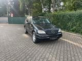 Mercedes-Benz Mercedes Ml320 - aus 2000: Mercedes Ml