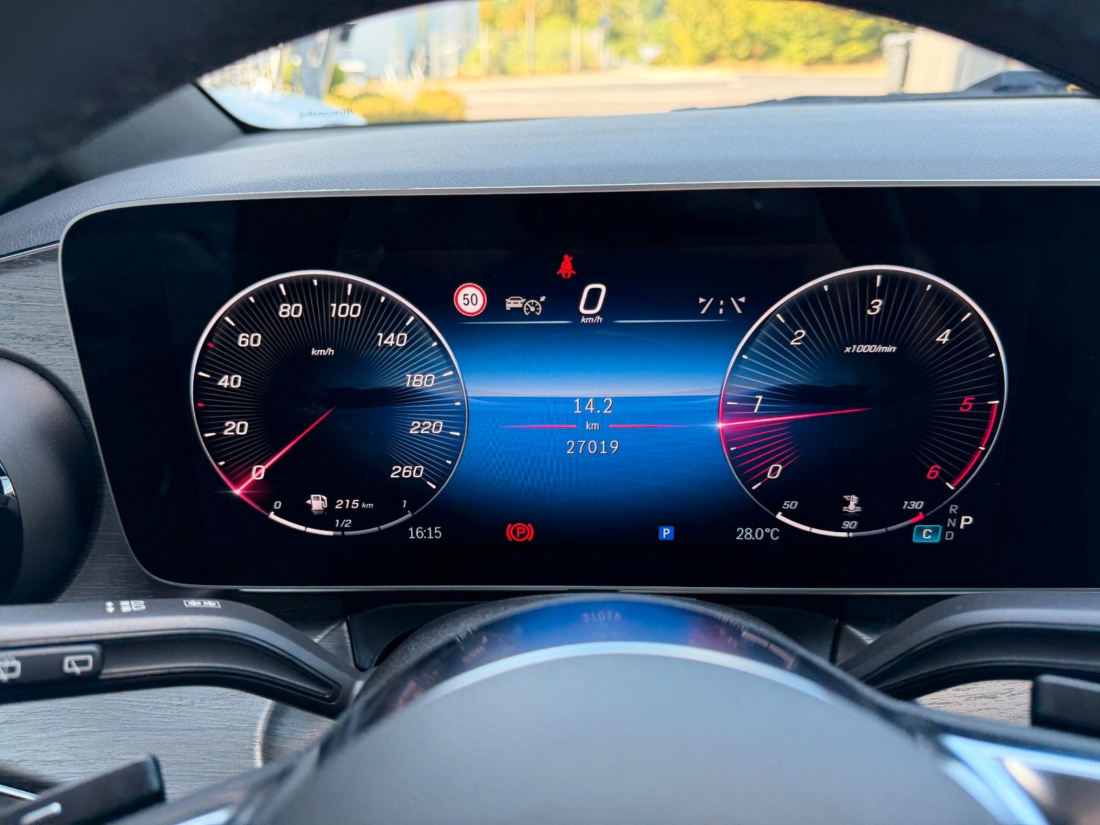 Fahrzeugabbildung Mercedes-Benz V 300 d STYLE AMG 4MATIC AIRMATIC DISTRONIC Pano