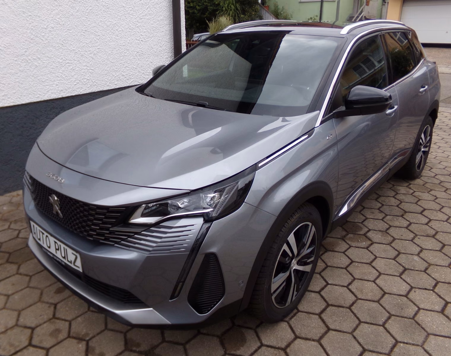 Peugeot 3008 GT HDI 130*EL. SITZE*AHK*LED*SHZ*RFK