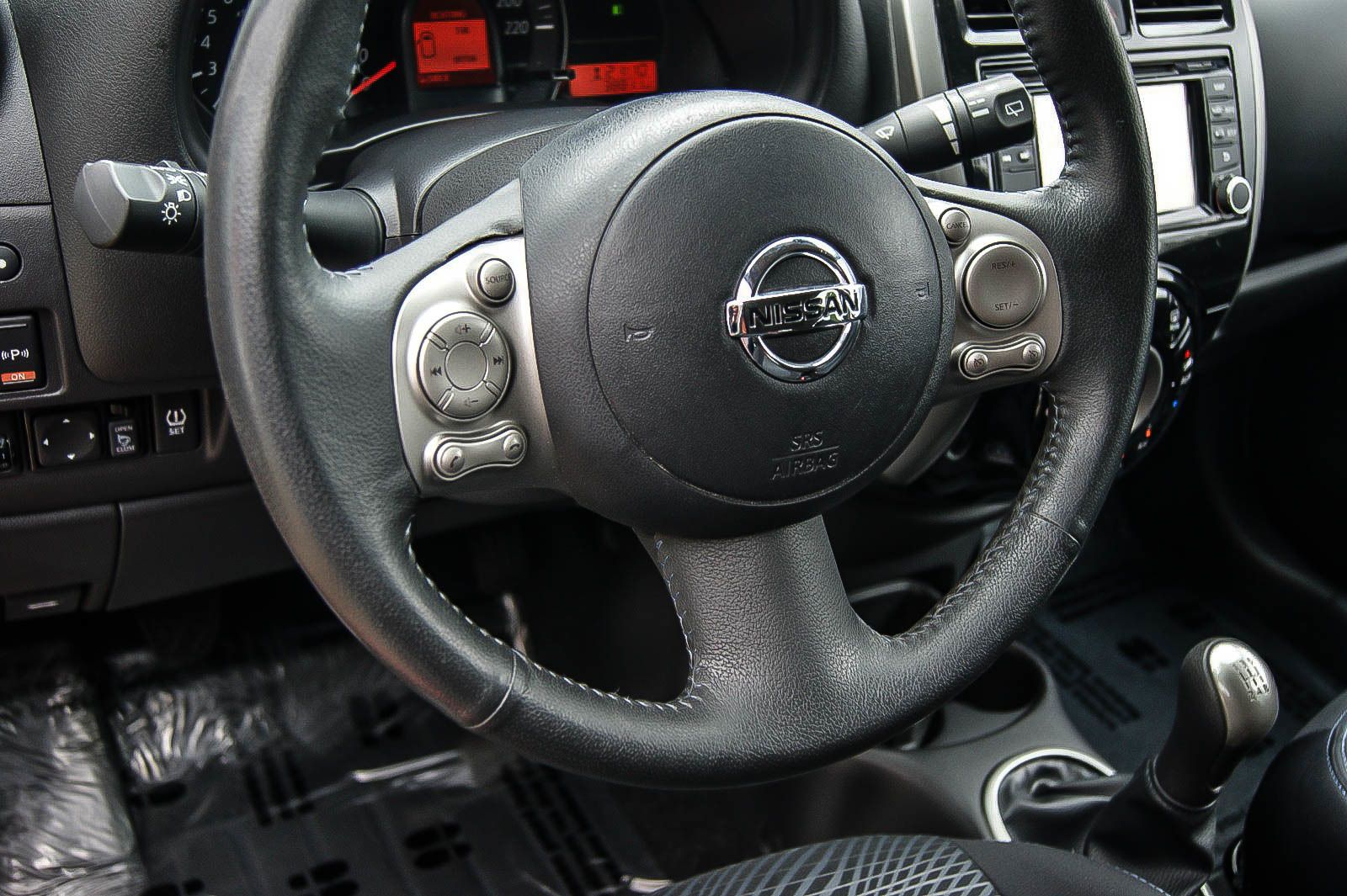 Fahrzeugabbildung Nissan Micra K13 N-Tec 1.2i NAVI SIHZG PDC TEMPOMAT BLT