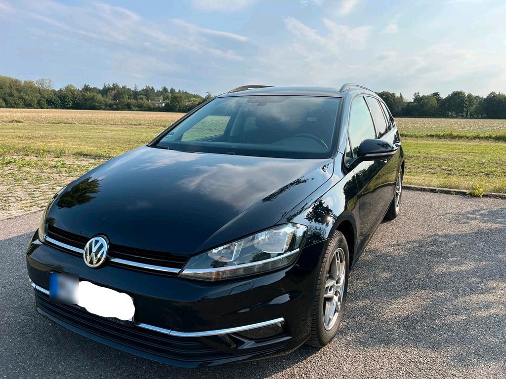 Image of Volkswagen Golf
