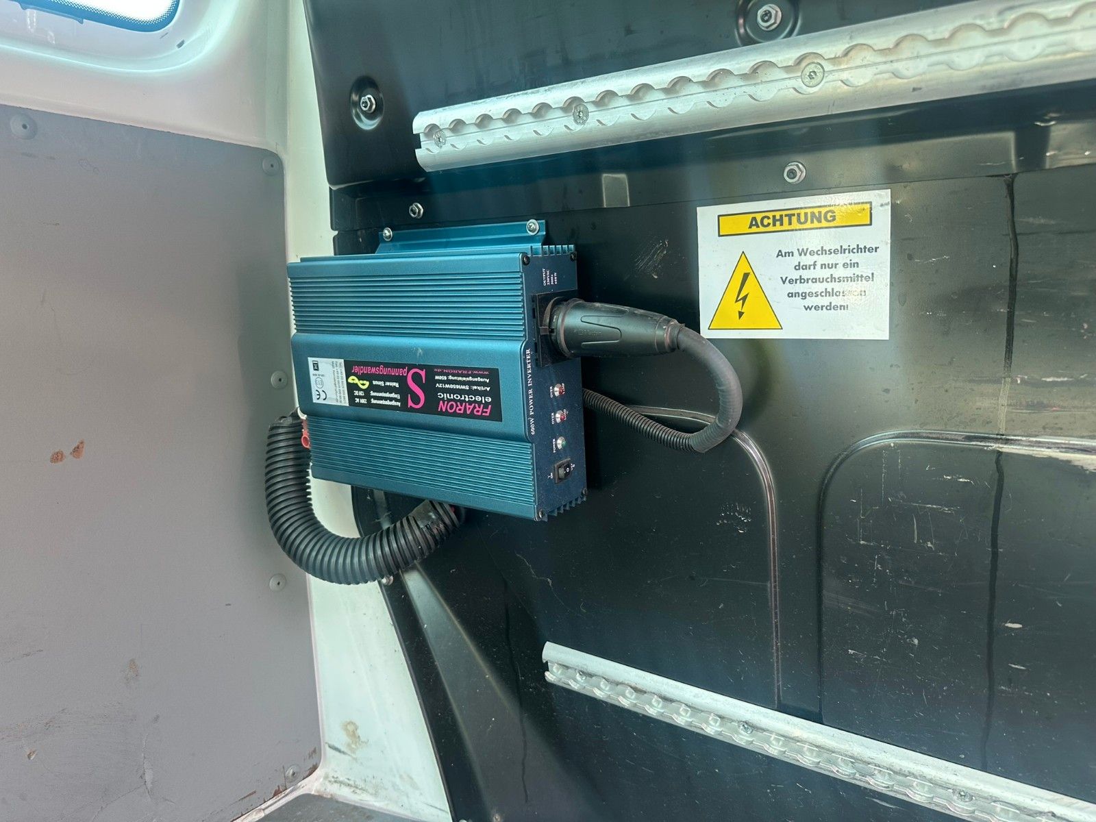 Fahrzeugabbildung Volkswagen T5 Transp. Kasten-Kombi 4Motion nur f Ex-/Import
