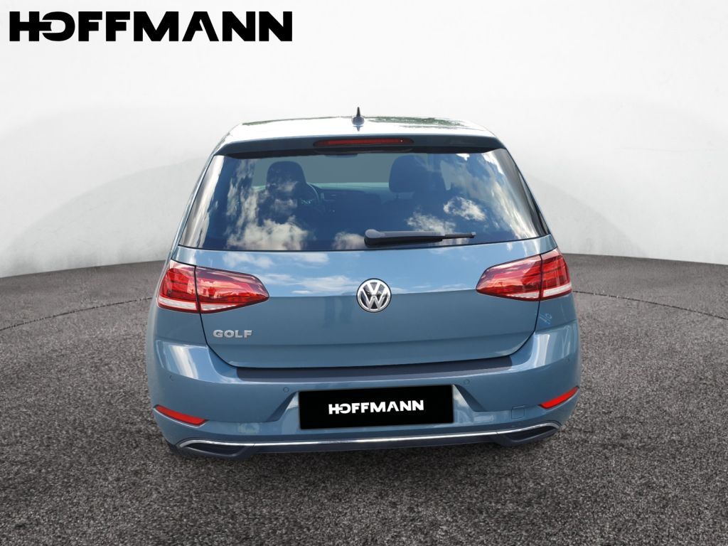 Fahrzeugabbildung Volkswagen Golf 1.5 TSI ACT DSG IQ.DRIVE SH,ACC,PDC,FSH