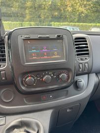 Opel Vivaro - 9