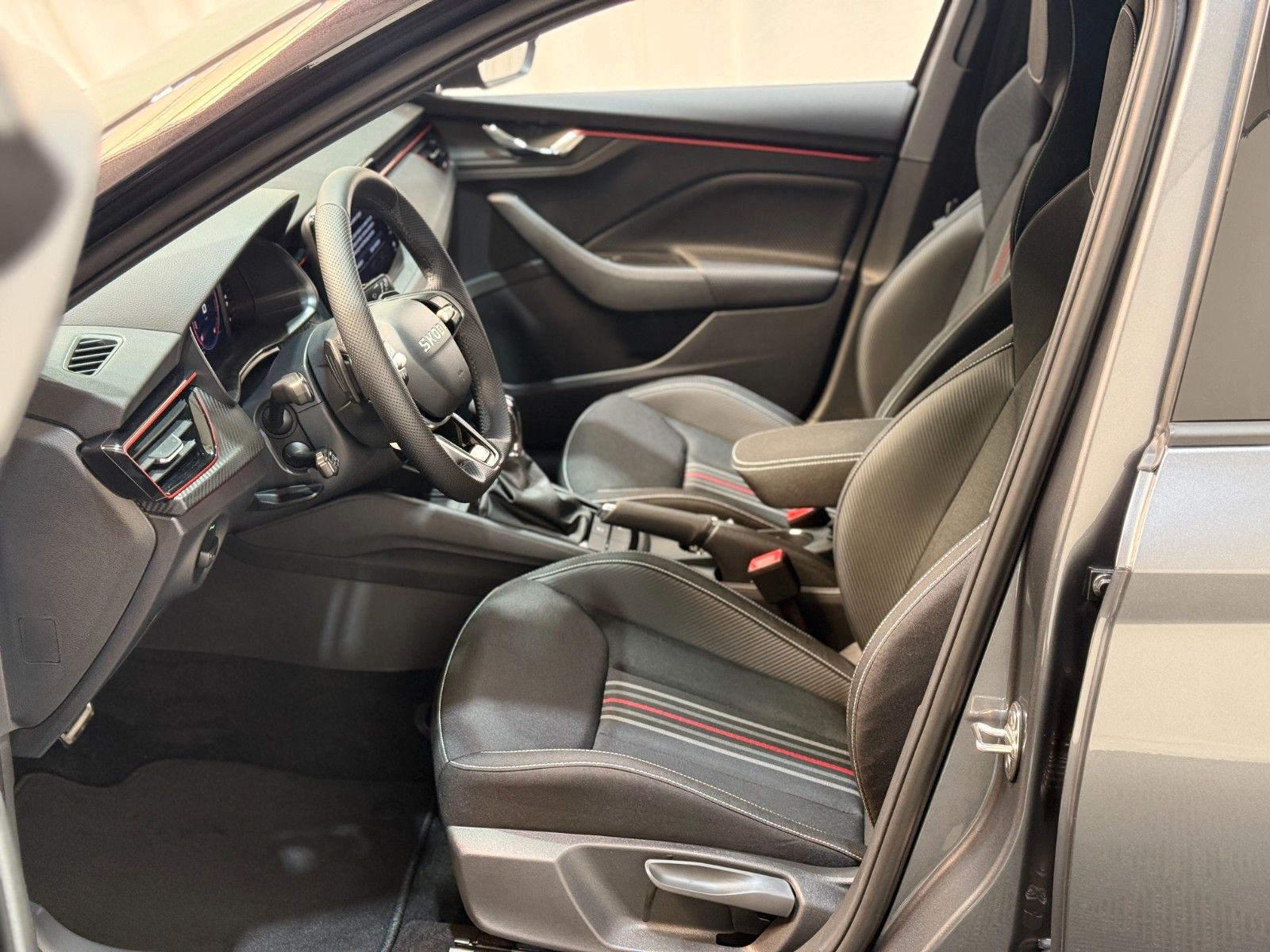 Fahrzeugabbildung SKODA Kamiq Monte Carlo / Matrix / AHK / Navi