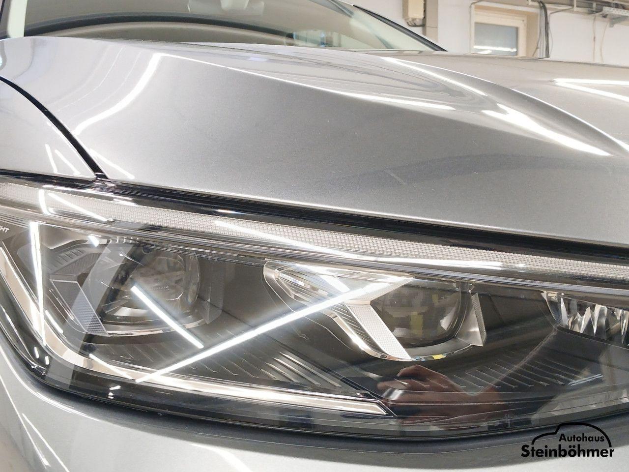 Volkswagen Passat Elegance 2.0 TDI DSG AHK IQ.Drive ProMax