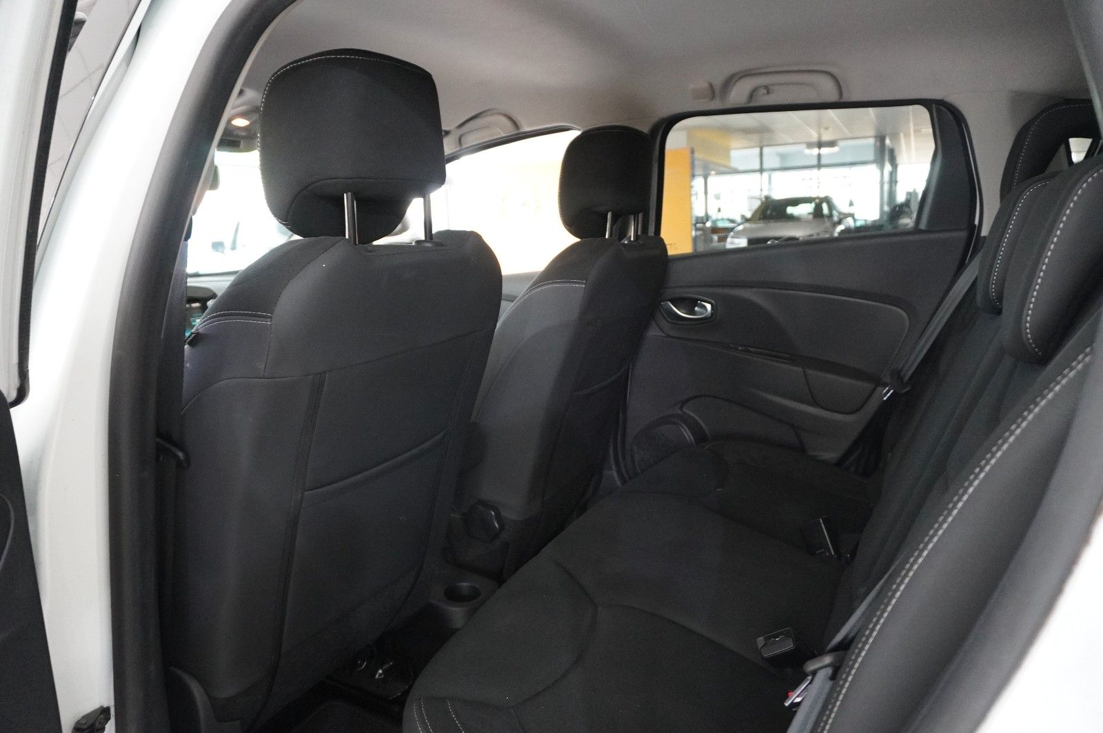 Fahrzeugabbildung Renault Clio IV Grandtour 0.9 TCE LIMITED NAVI/LED/DAB+