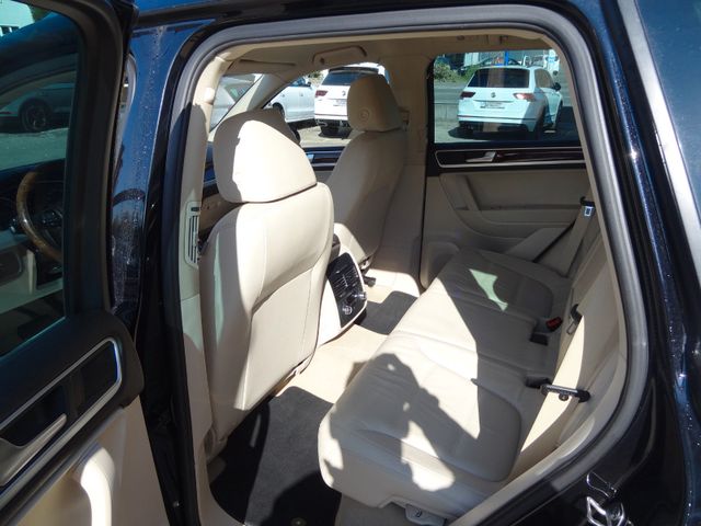 Fahrzeugabbildung Volkswagen Touareg V6 TDI/Leder/Xenon/AHK/360Kam/Navi/