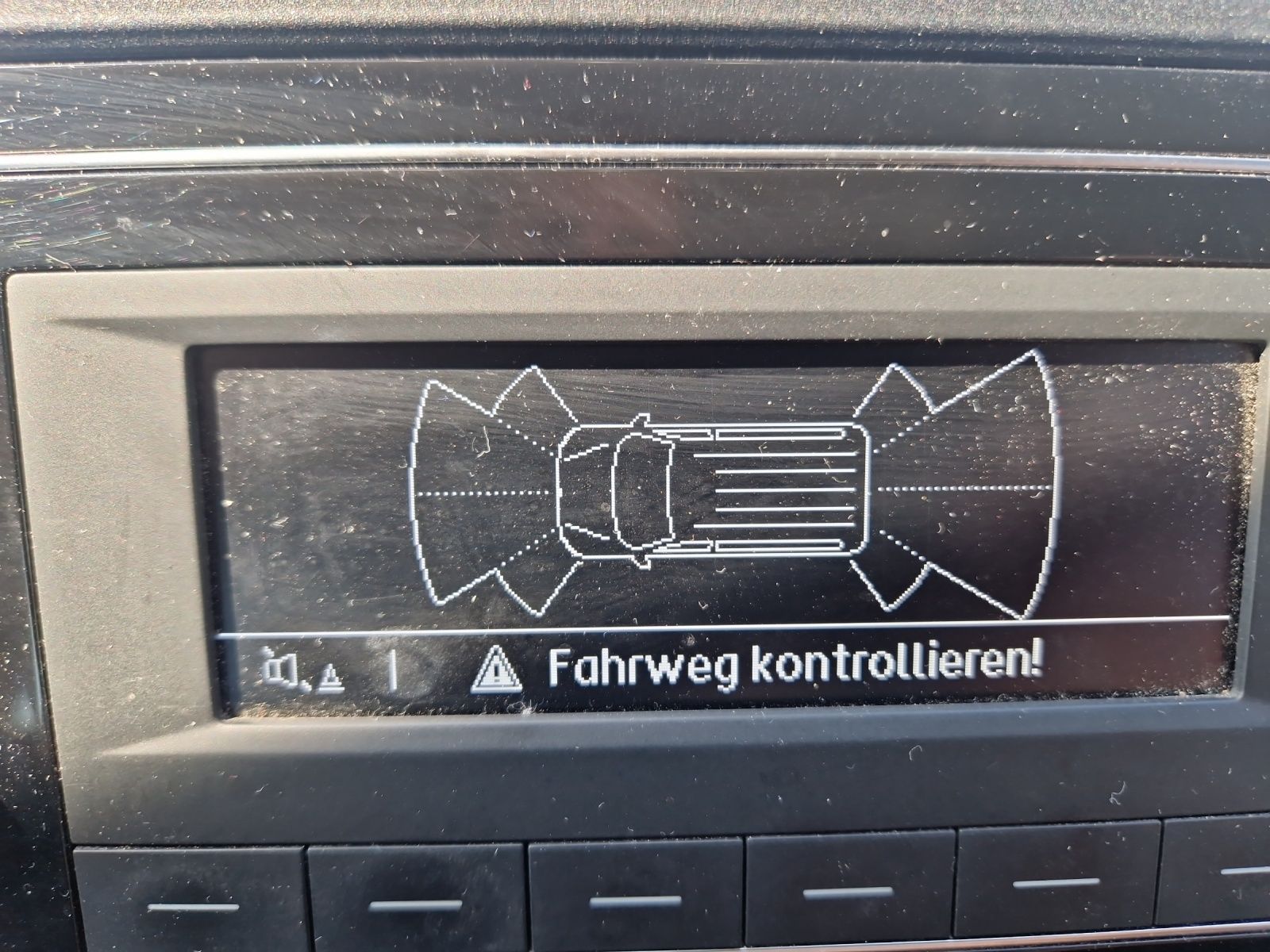 Fahrzeugabbildung Volkswagen Crafter Kasten 35 MR Klima PDC