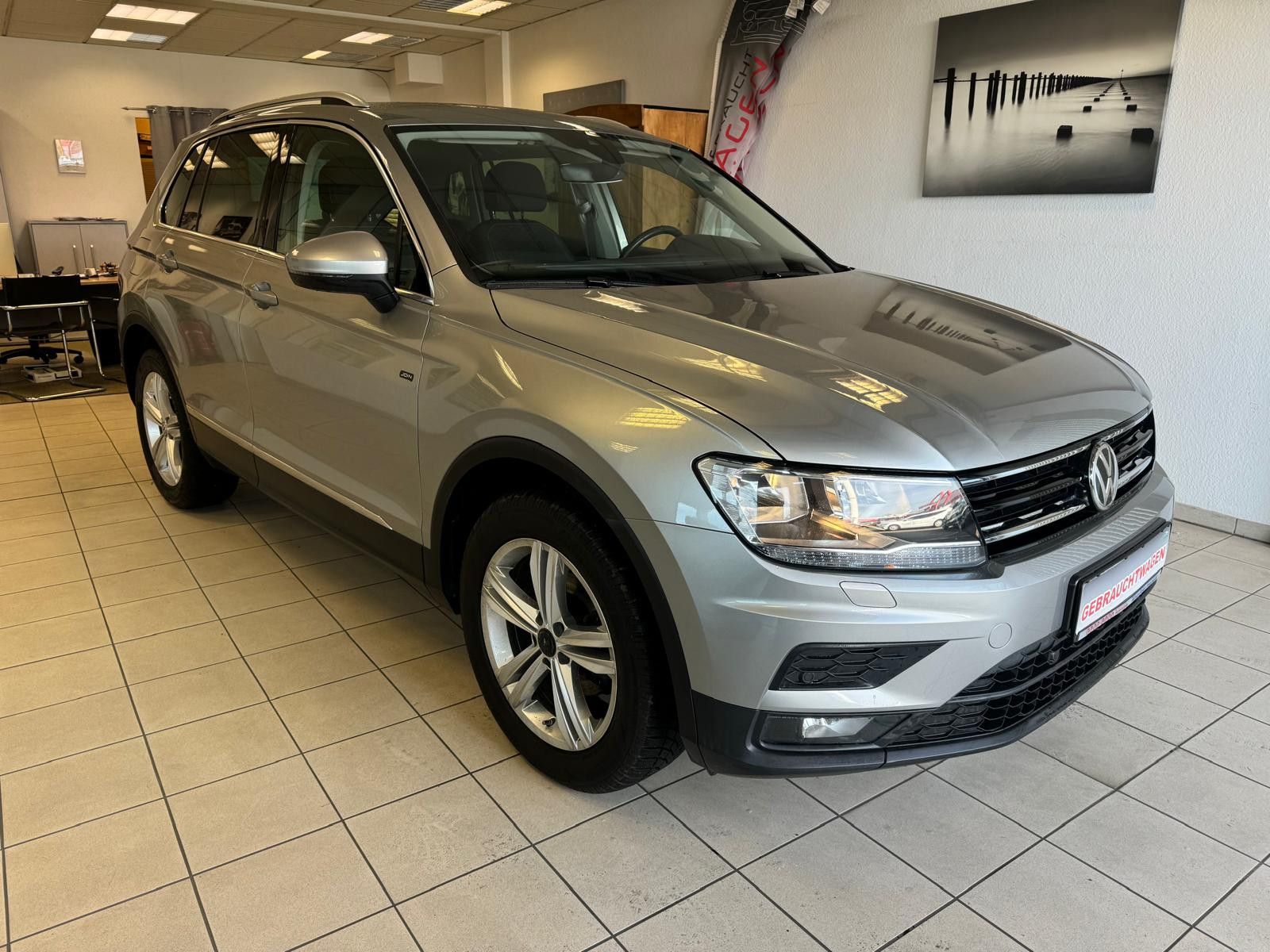 Fahrzeugabbildung Volkswagen Tiguan Join 4Motion / NAVI / KLIMA / 8-FACH