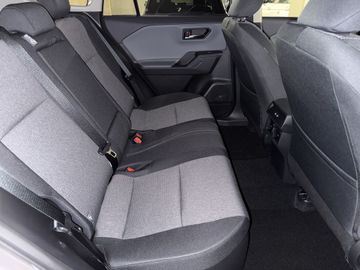 Toyota RAV 4 - 11