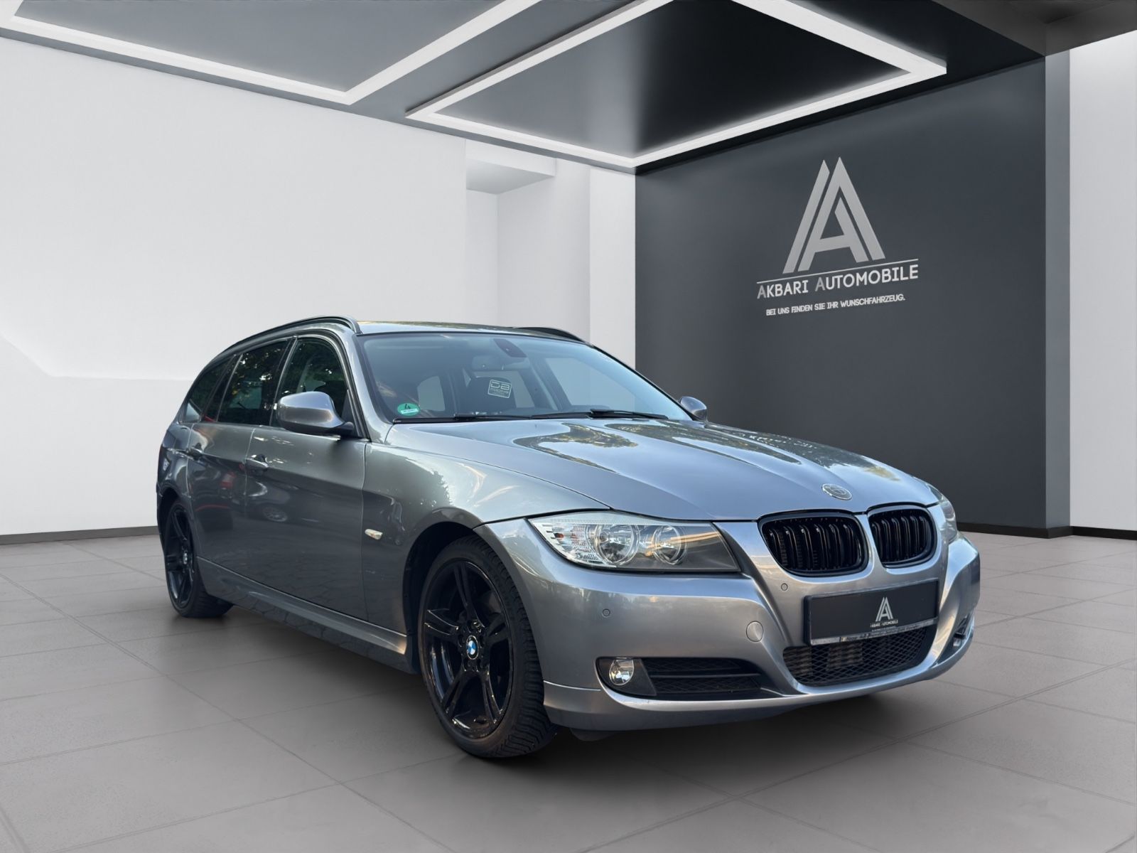 Fahrzeugabbildung BMW 320 3 Touring 320 d