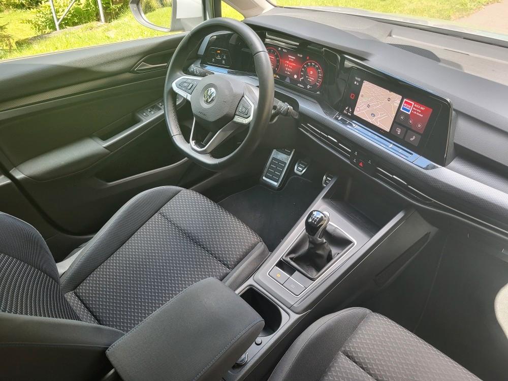 Volkswagen Golf TSI United 150PS 16"LM StdHz Navi AmbiL    