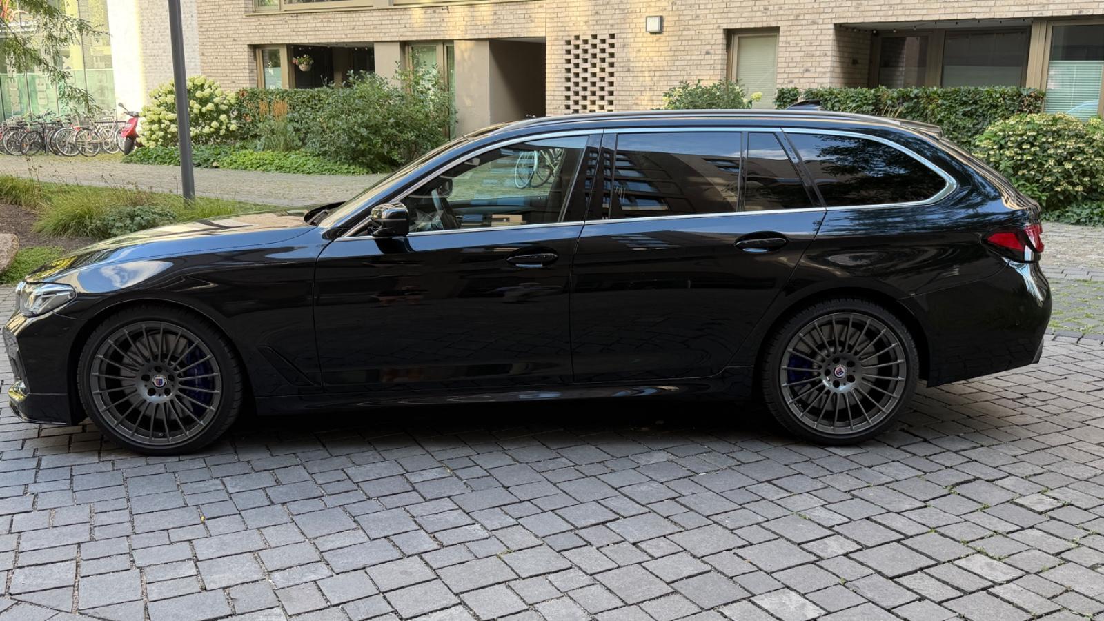 ALPINA D5 S Touring Allrad 408 PS B&W Diamond Panorama