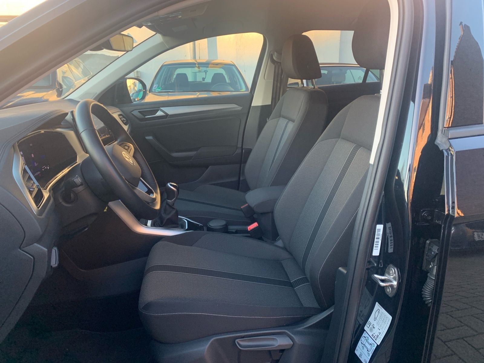 Volkswagen T-Roc - Bild 14