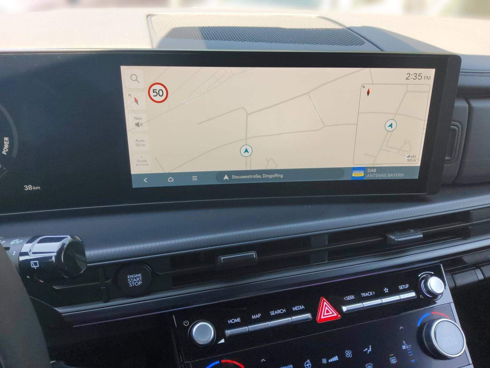 Hyundai Santa Fe MY25 1.6 TGDi HEV 4WD BLACKLINE HuD/BOS