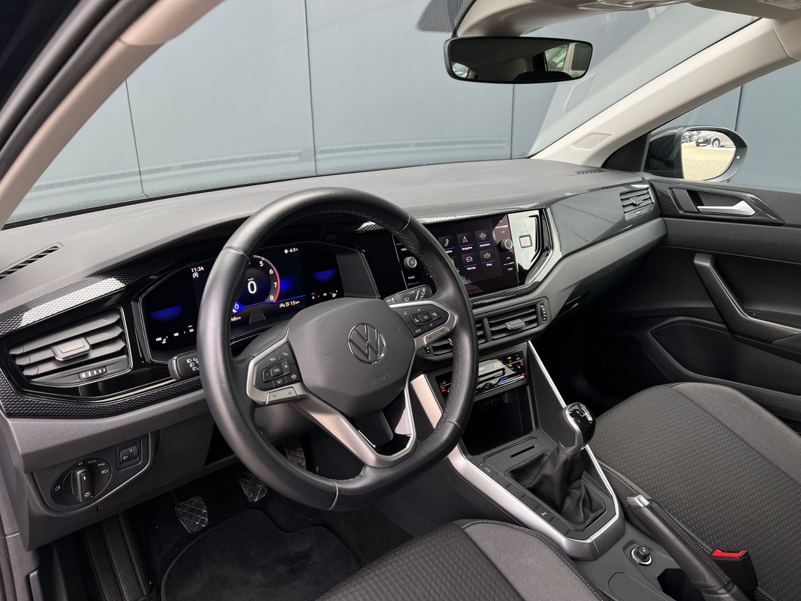 Fahrzeugabbildung Volkswagen Taigo 1.0 TSI Life *Rückfahrkamera, Einparkhilfe