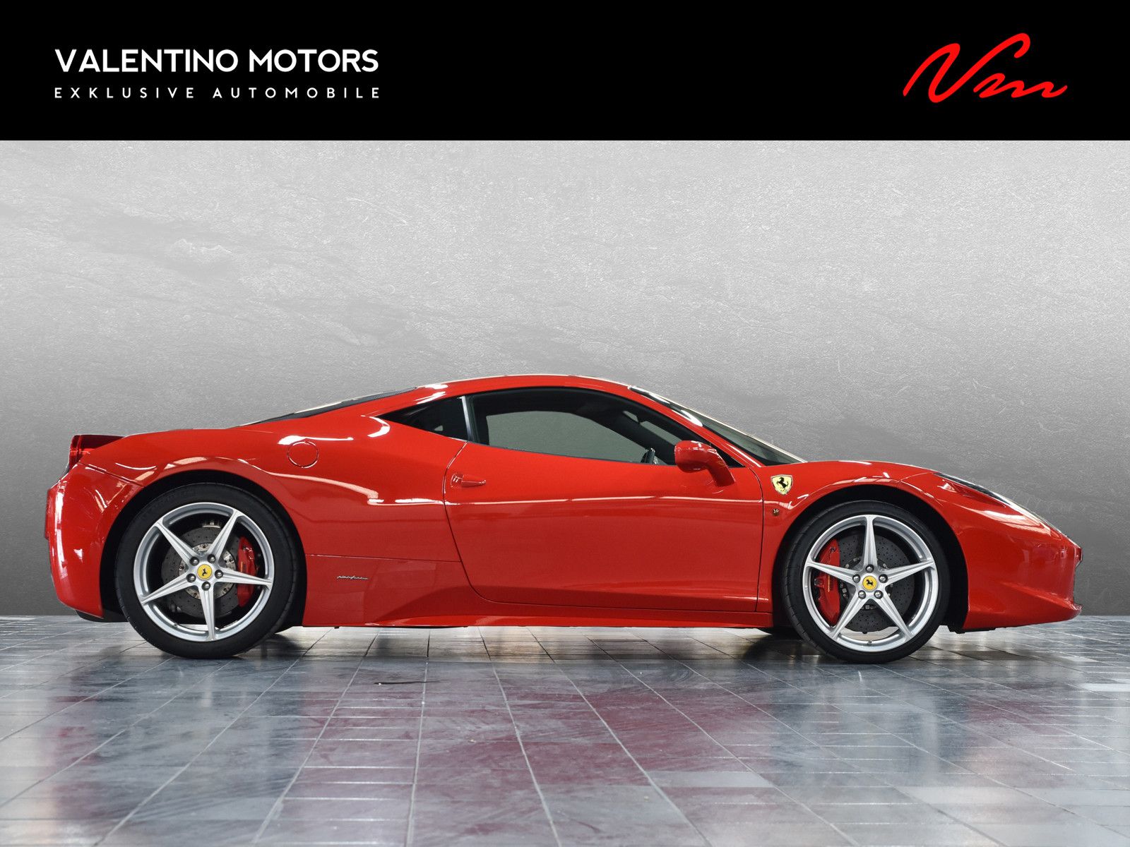 Fahrzeugabbildung Ferrari 458 Italia - LenkradCarbonLED|Parksens.vo+hi|AFS
