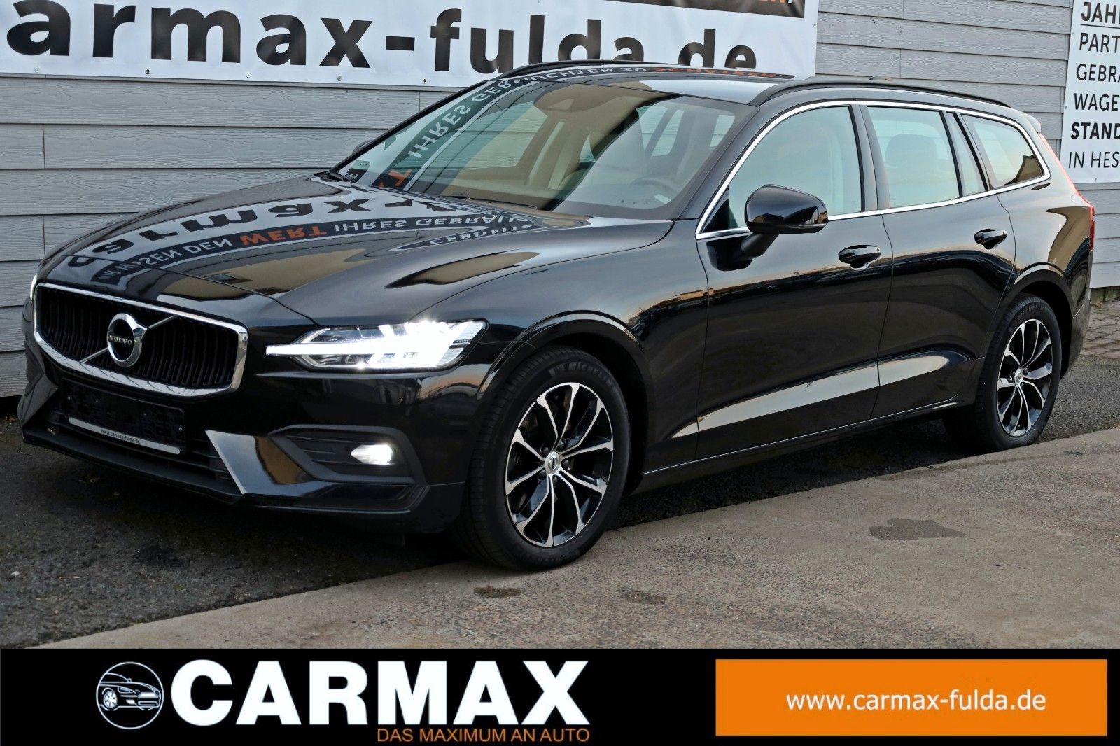 Fahrzeugabbildung Volvo V60 B4 D, Momentum Pro,Leder,Navi,SH,Kamera,ACC