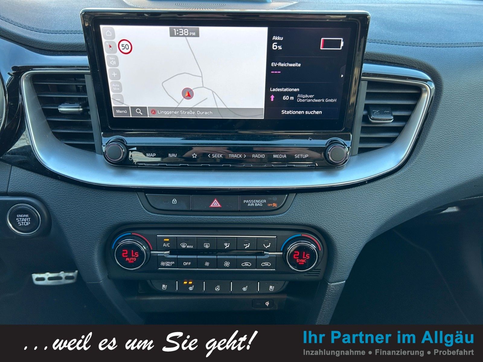 Fahrzeugabbildung Kia CEED KOMBI PHEV PLATINUM VOLL 1HD AHK GARANTIE29