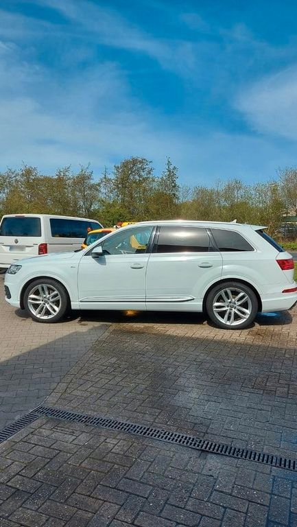 Image of Audi Q7
