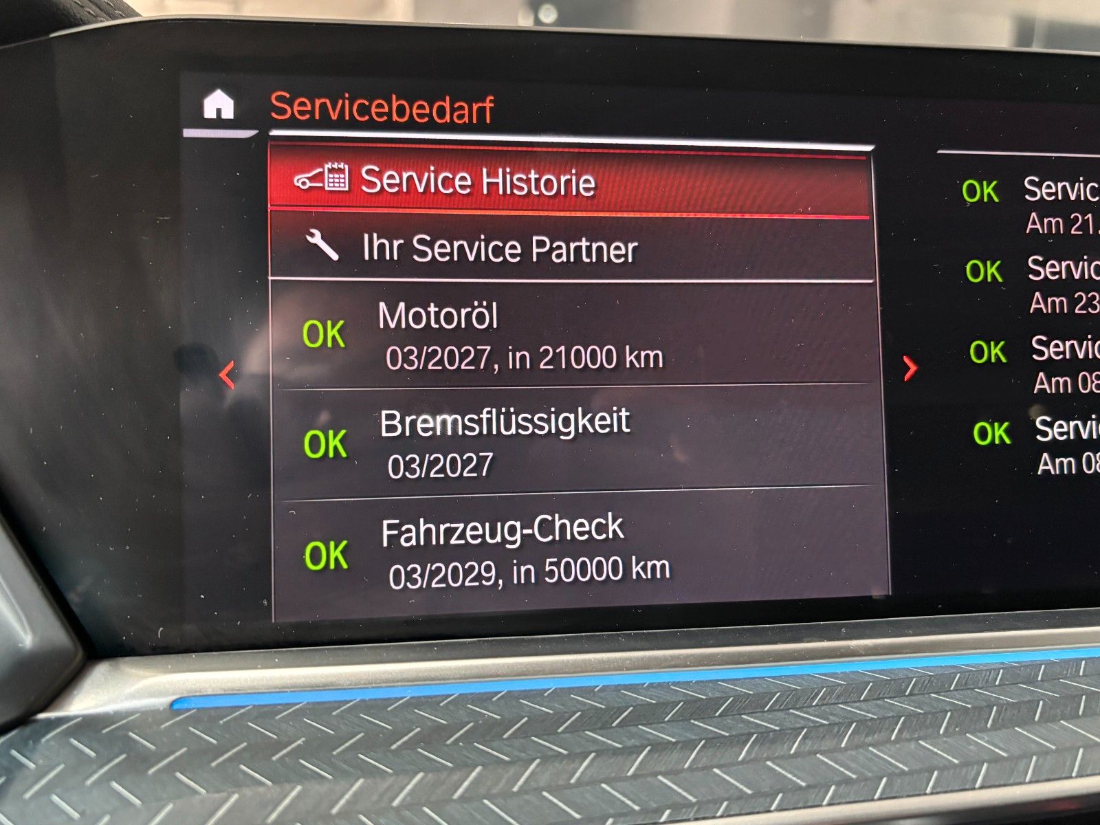 Fahrzeugabbildung BMW X5 xDrive 45e *M-Packet*HUD*360°Kam*Keyless