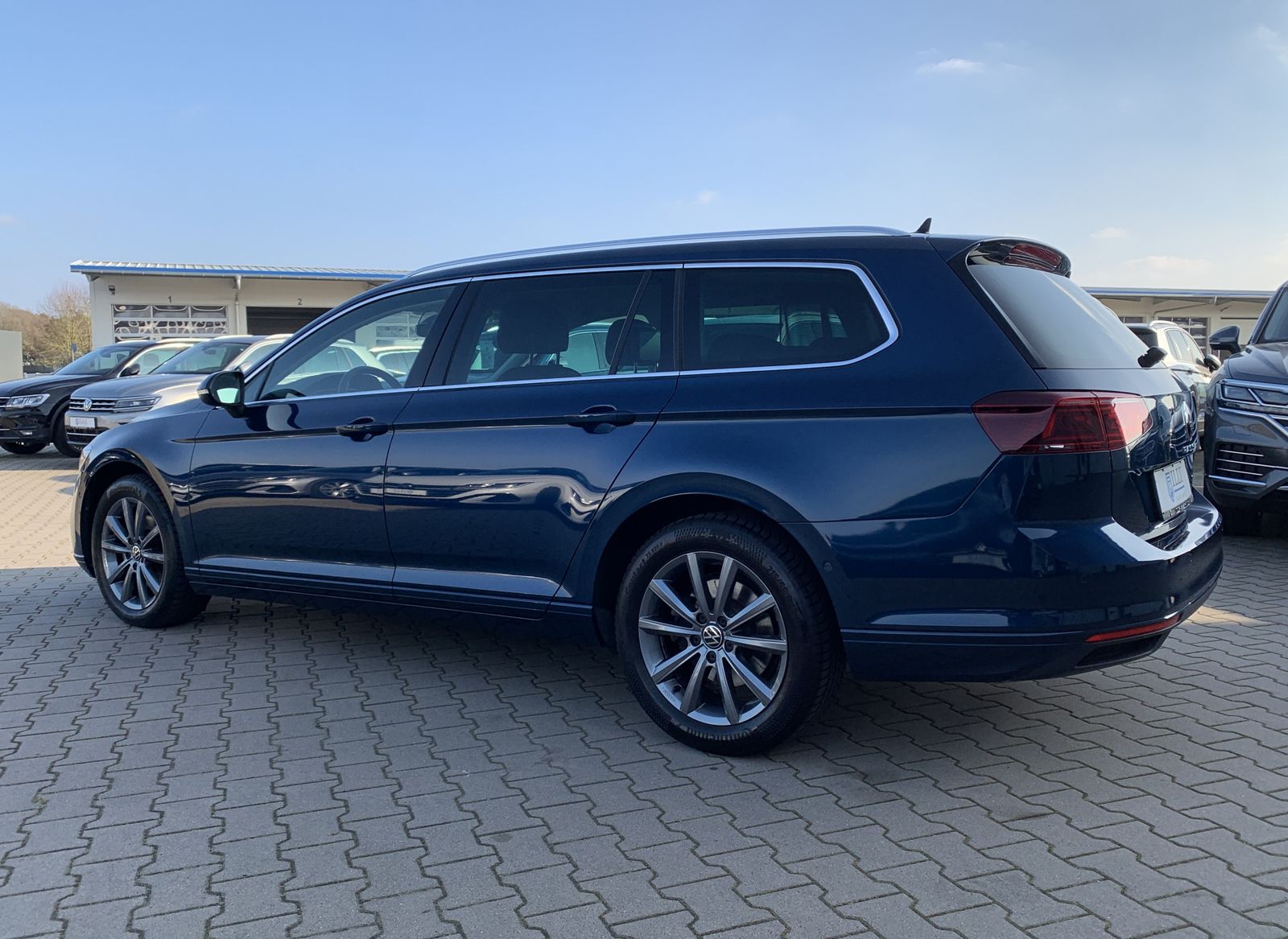 Fahrzeugabbildung Volkswagen Passat Variant 2.0 TDI*Leder*IQ.LIGHT*Cam*Leder*