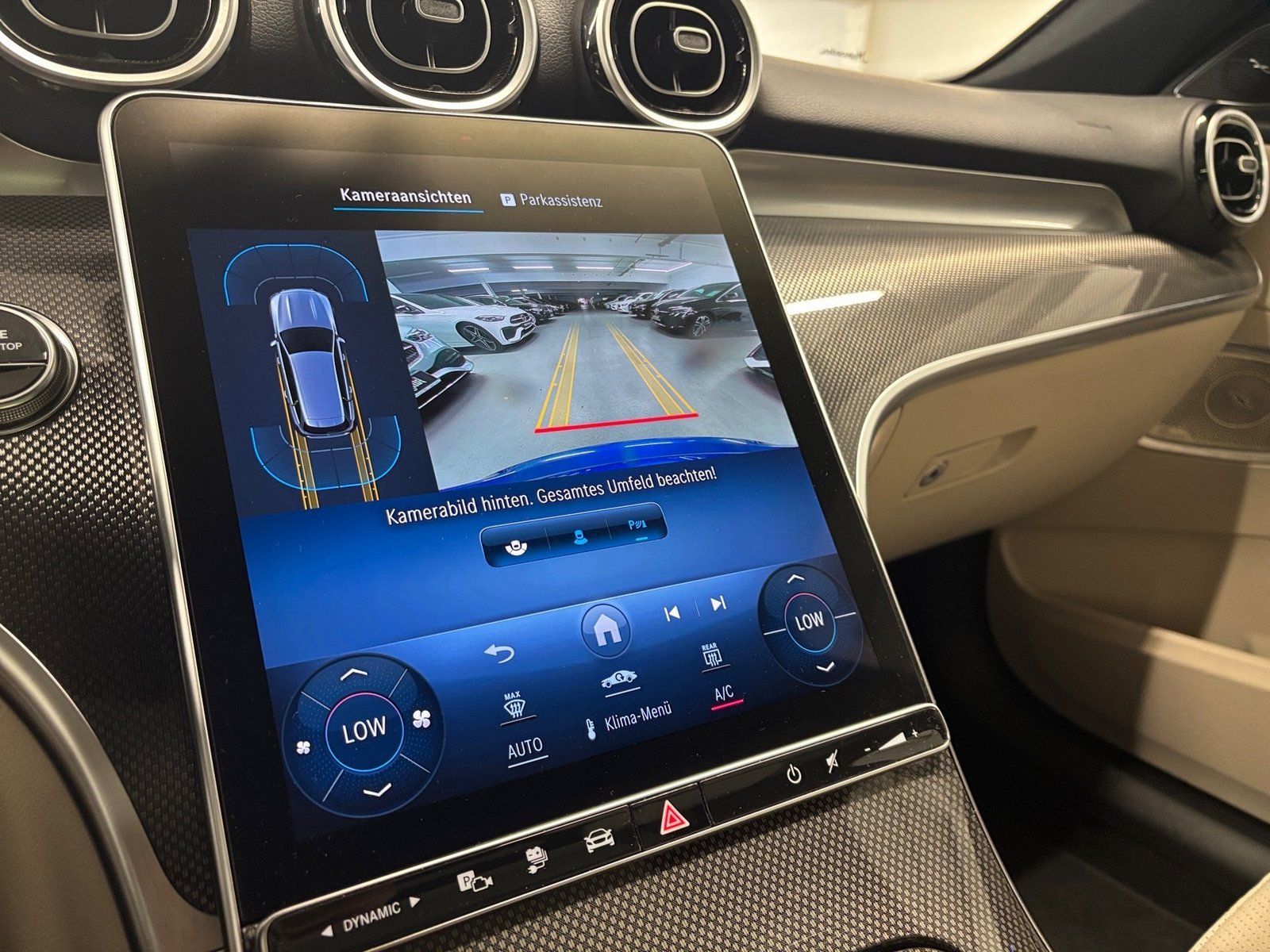 Fahrzeugabbildung Mercedes-Benz C 300 e T*DISTRONIC*HuD*Burmester*Pano-Dach*LED*