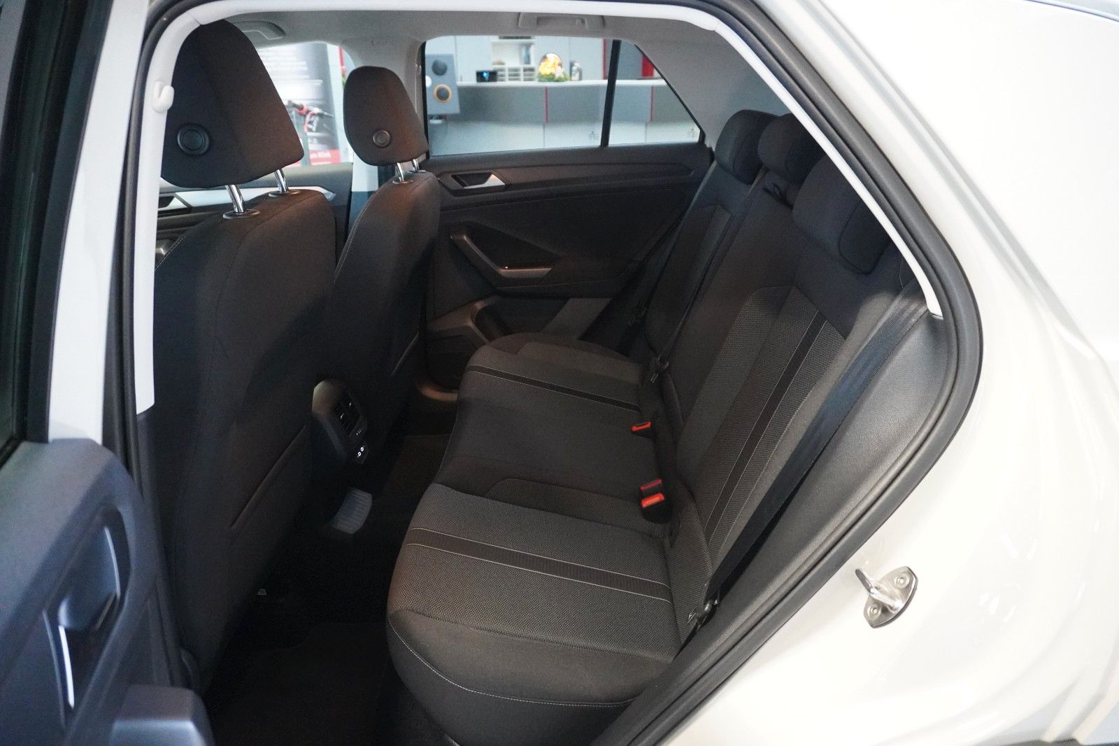 Volkswagen T-Roc - Bild 8