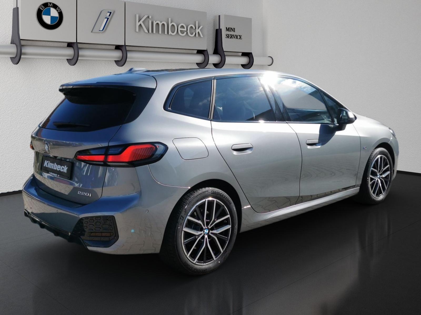 BMW 220i Active Tourer M SPORT LED AHK ACC ParkAss
