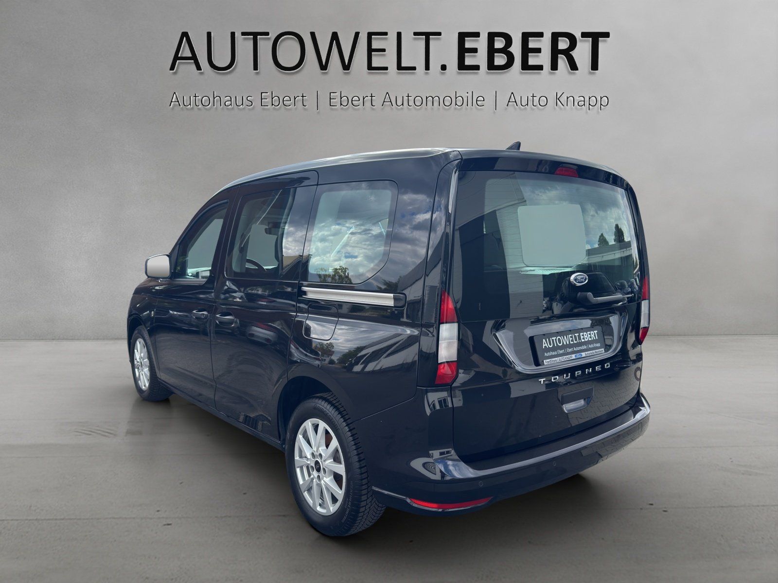 Fahrzeugabbildung Ford Tourneo Connect 2.0 Trend AHK/PDC/TEMPOMAT/NAVI/