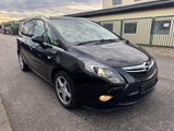 Opel Zafira C Tourer Sport Xenon+AHK+Standh+7-Sitzer - Opel Zafira Sport mit Diesel-Antrieb