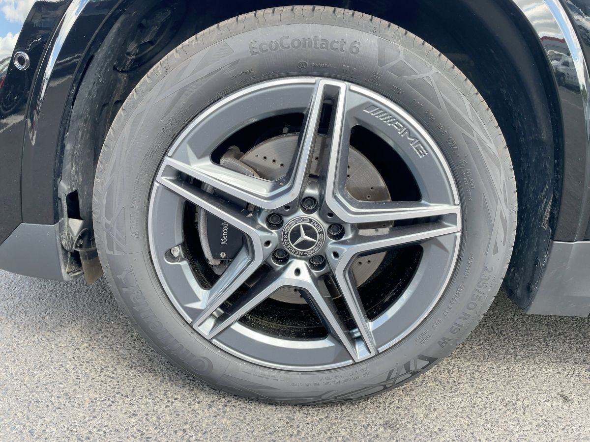 Fahrzeugabbildung Mercedes-Benz GLA 200 d AMG/Night/Pano/Kamera/AHK